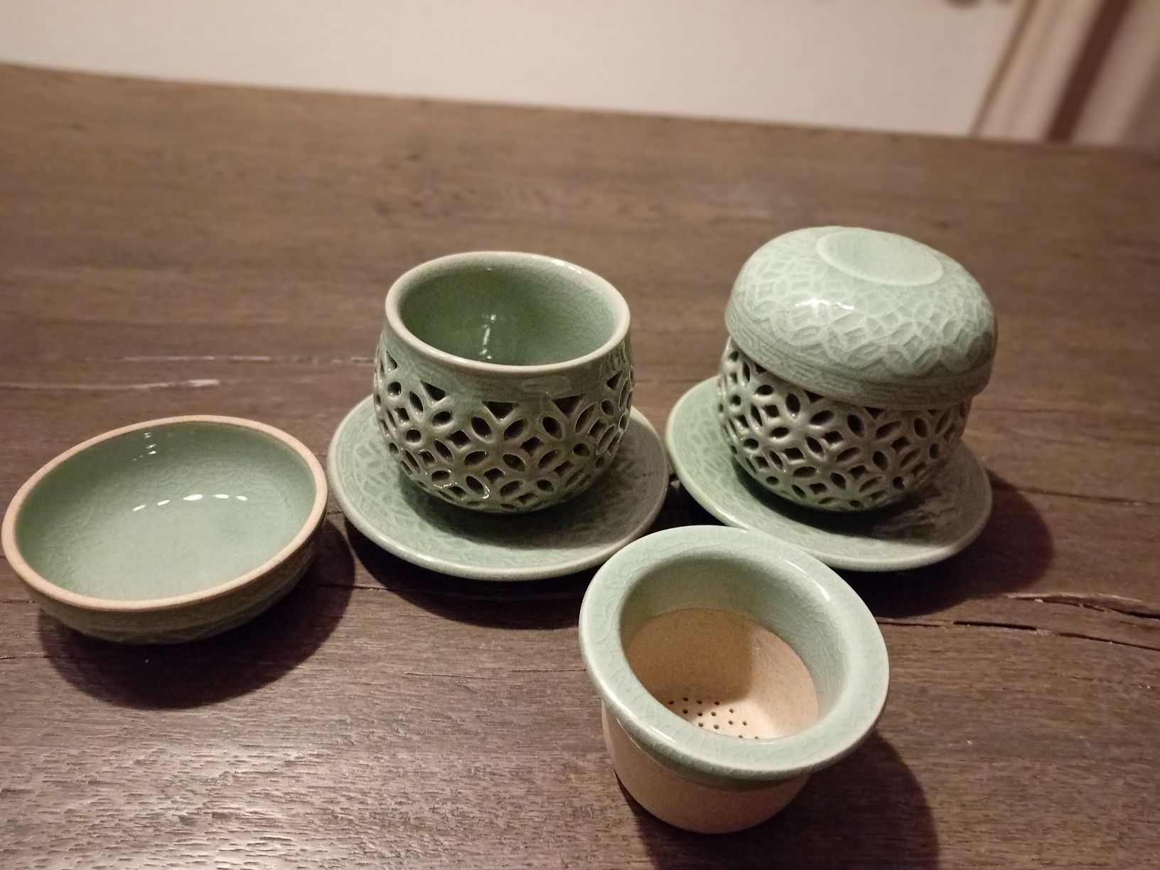Geschirrsets: Koreanisches Tee-Set,  Celadon Geschirr, 8-teilig – Neu (gemäss Beschreibung) aus Elgg von Feuerpferd7777-1966