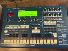 Yamaha RM1x