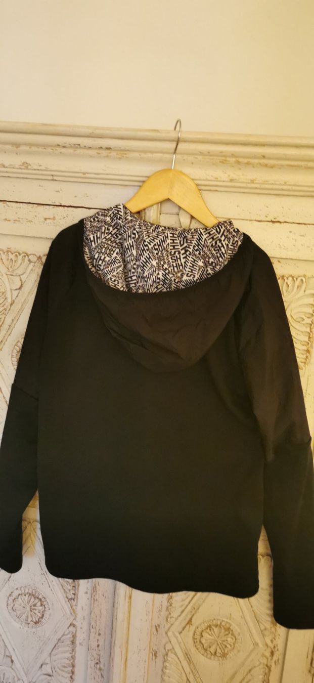 Nike Lotti & Set di vestiti: Ensemble training – Usato da Genève venduto da rescateCH 1