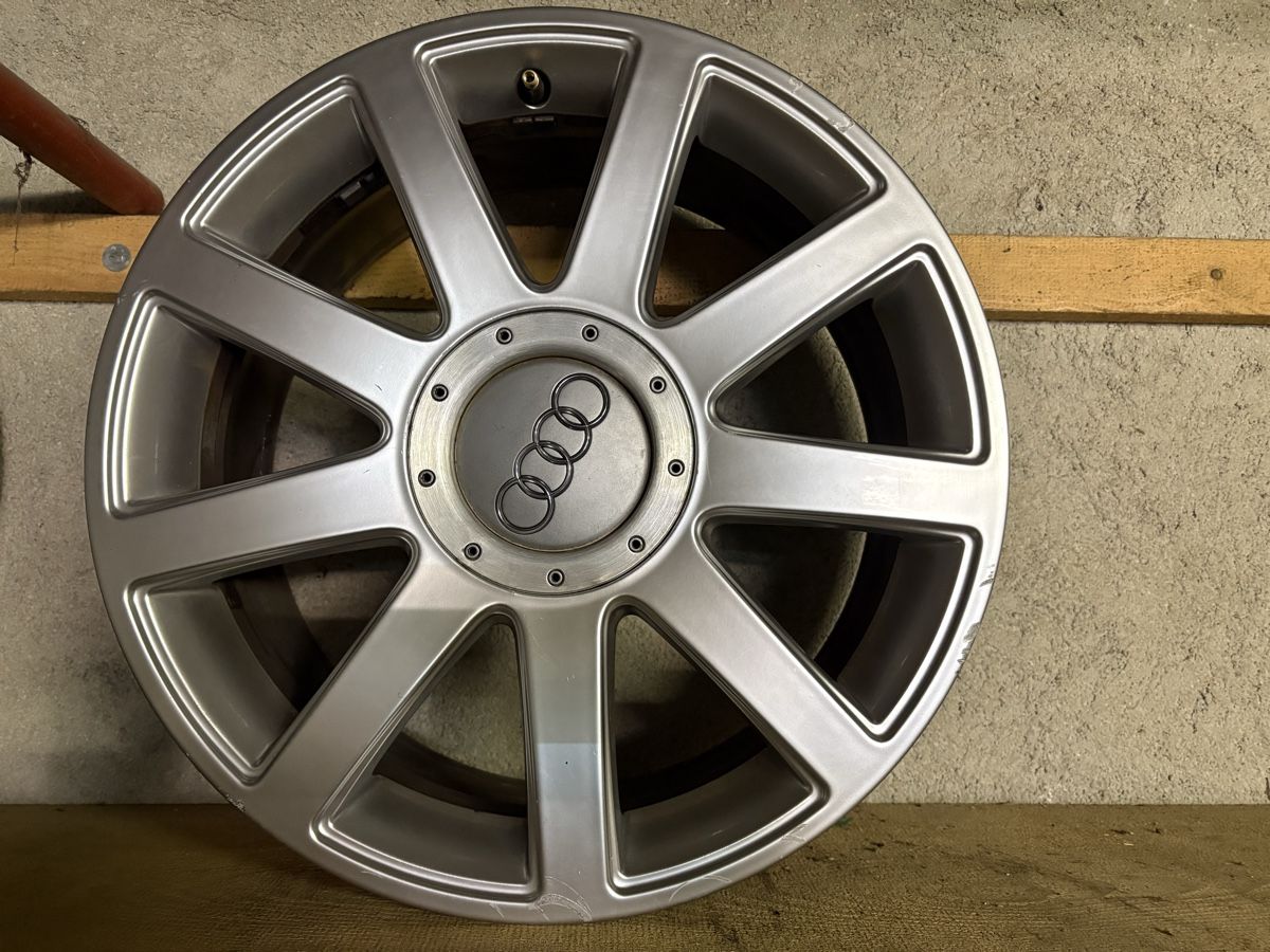 Audi Felgen: Jantes Audi 17 pouces  5x100 – Gebraucht aus Fleurier von gas_vf5g 2