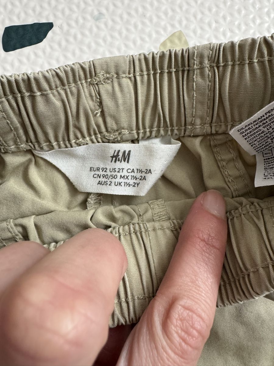 H&M Pantaloni: H&M Khaki Cargohose, Grösse 92 – Usato da Arbon venduto da leu_g29t 1