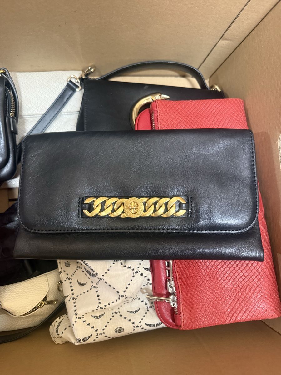 Marc Jacobs Taschen für Damen: Stylish Black Marc Jacobs Clutch – Neu (gemäss Beschreibung) aus Zürich von pinish