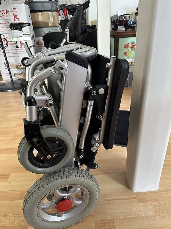 Sedie a rotelle: Rollstuhl elektrisch – Usato da Walzenhausen venduto da Ducati_996