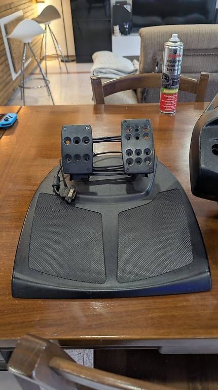 Logitech Controller: Logitech MOMO Racing Force Feedback – Usato da Roveredo GR venduto da 3D_ZAGA 2