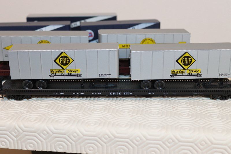 Trains électriques: 4 US Güterwagen ( 546 ) – D'occasion à Kerzers par Winu64 1