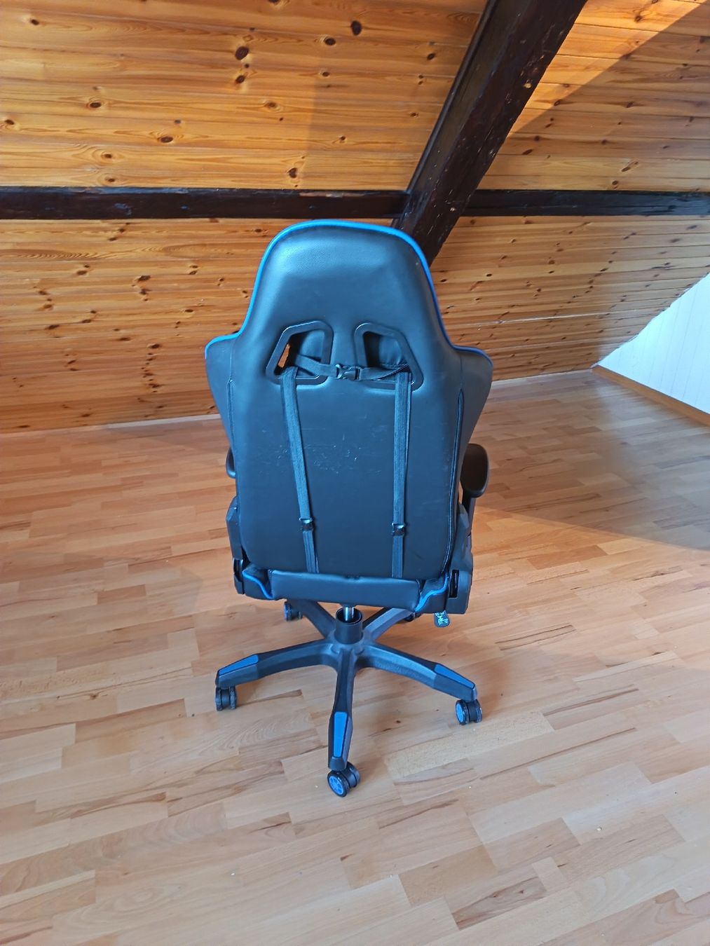 TecTake Sedie: Tectake Racing Gaming Stuhl – Usato da Laupen ZH venduto da Marlin.Stauffer 3