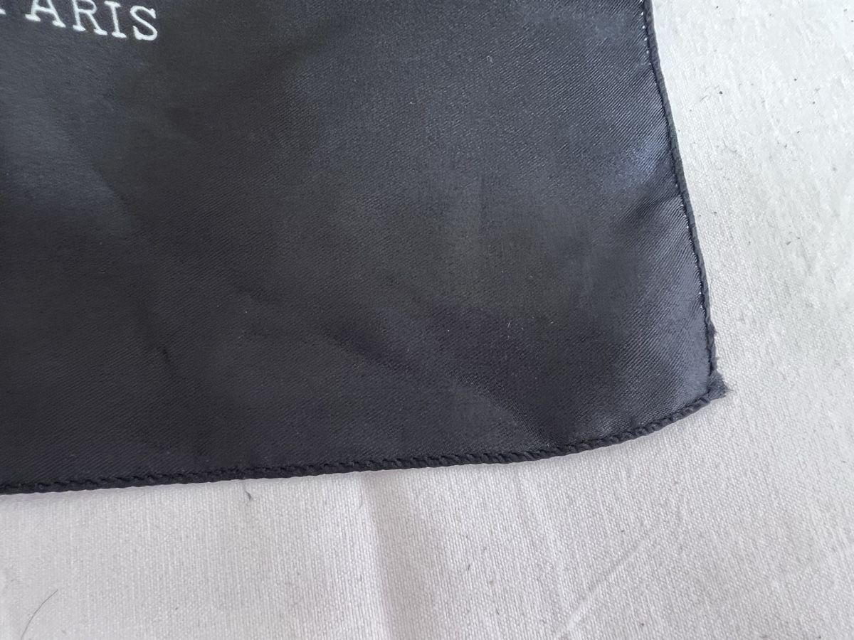 Chanel Foulards & écharpes: Chanel Tuch (37) – D'occasion à Glattfelden par brockischweiz 4