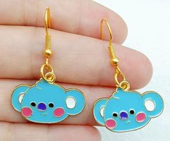 BTS BT 21: 1 paire boucles d'oreille Koya