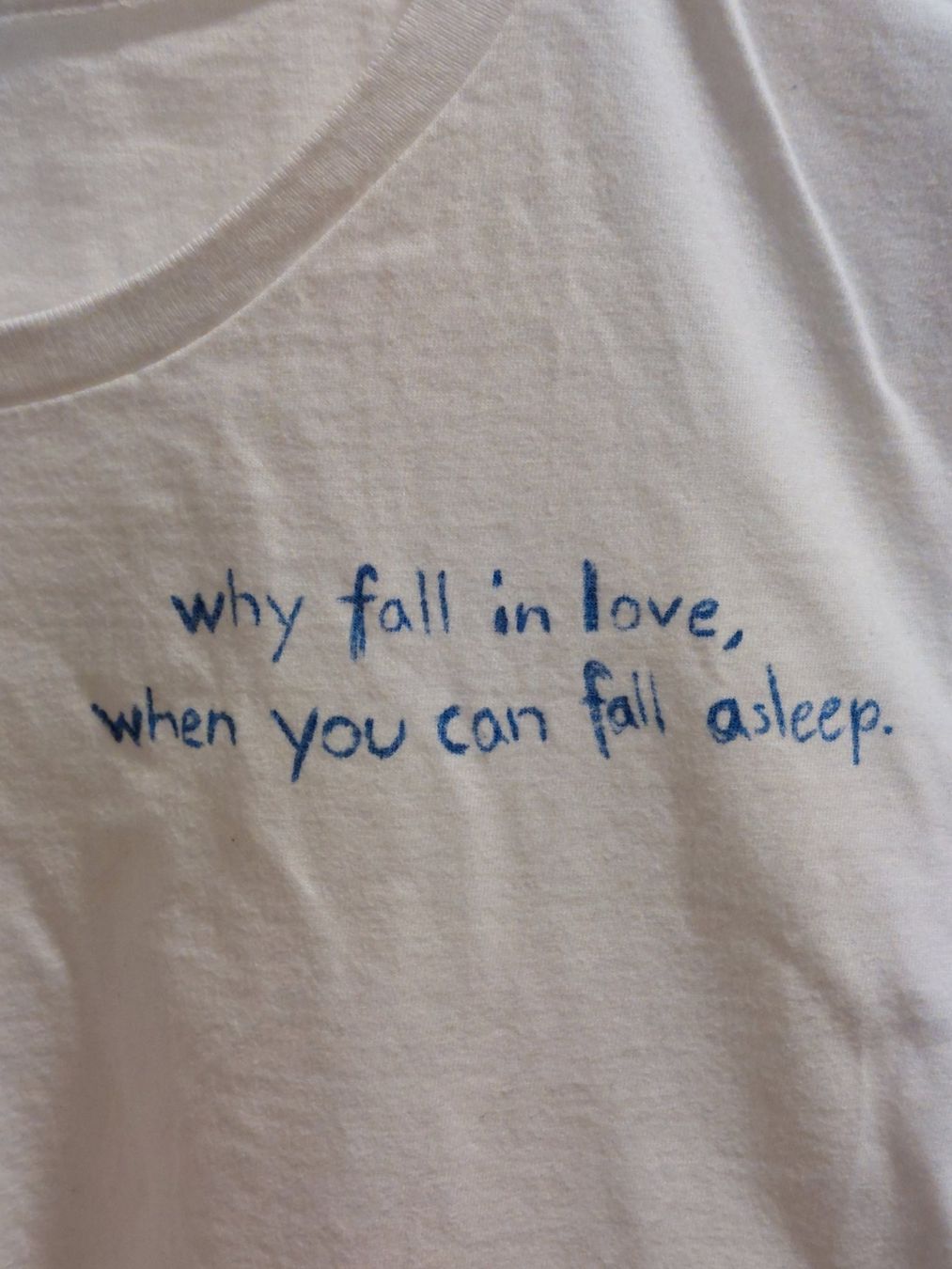 T-Shirts: T-shirt weiss mit schrift – Gebraucht aus Gunzwil von 11G11 1