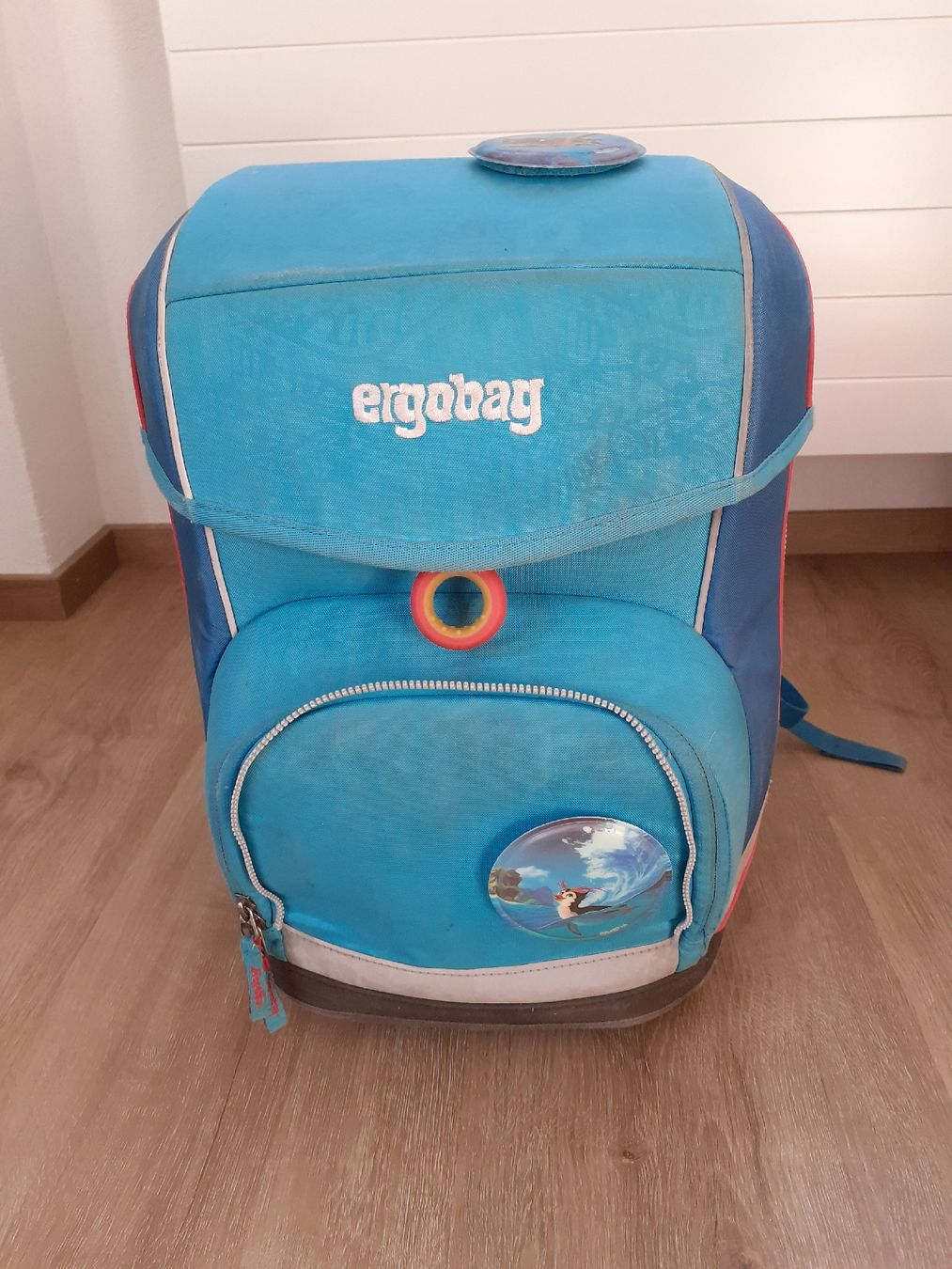 Ergobag Borse & Zaini: Ergobag Schulthek set mit Etuis und Regenschutz – Usato da Chur venduto da Knuffer 1