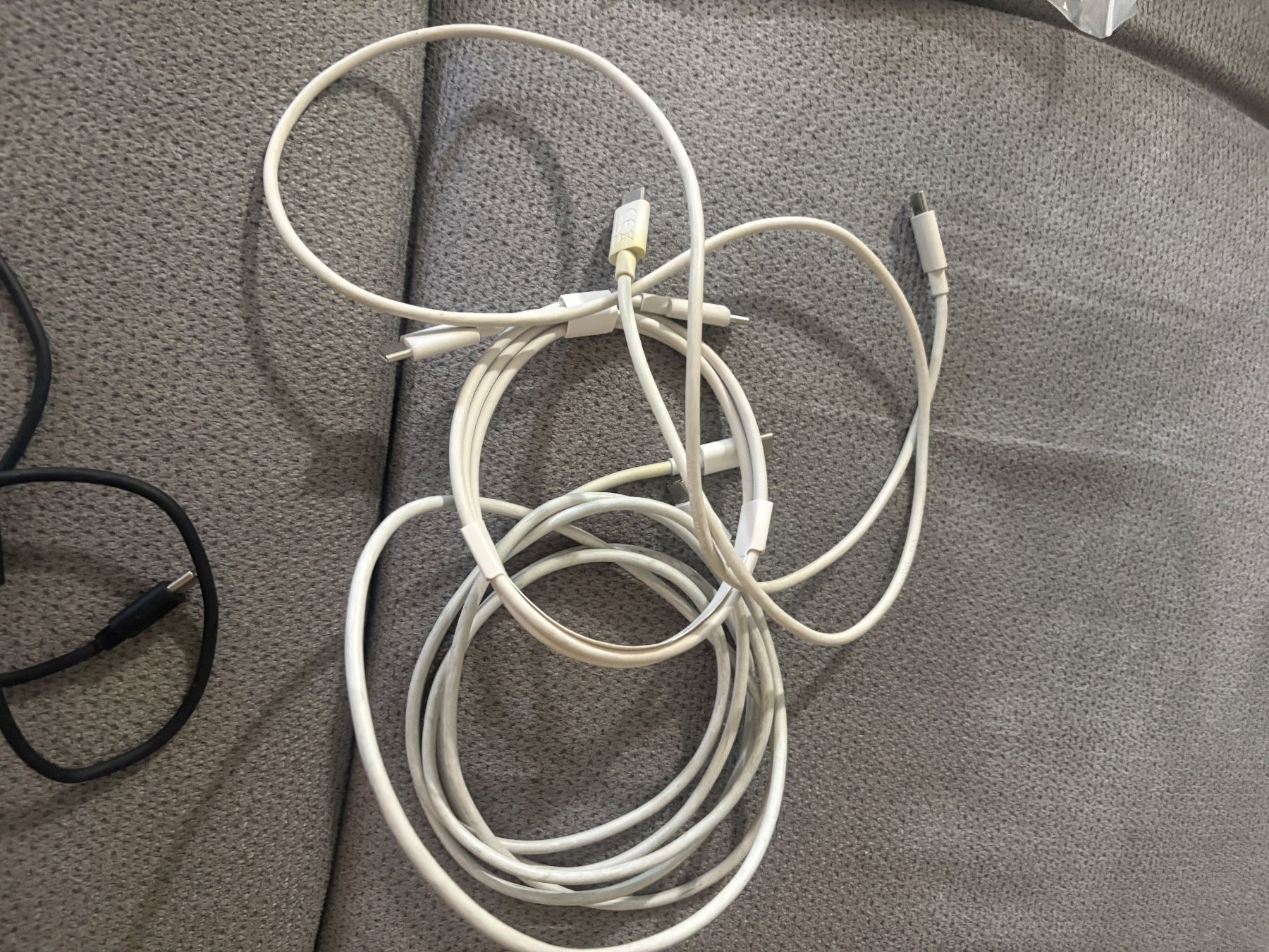 Câbles: Lot USB Kabel, Glasfaser und Kopfhörer – D'occasion à Luzern par Fusspilze 3