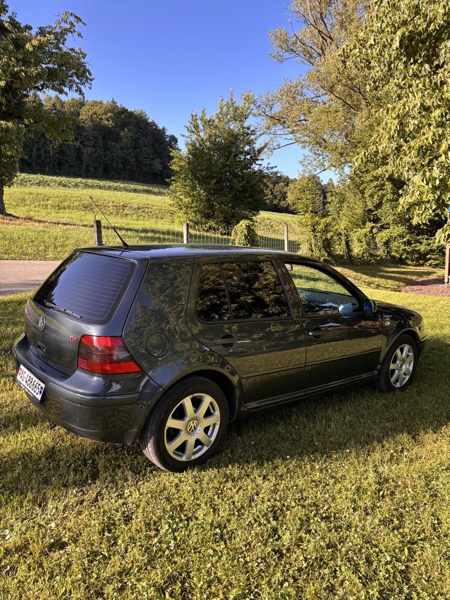 VW Automobili: VW GOLF4 1,9 TDI - TOP AUTO – Usato da Zofingen venduto da oz_48d 3