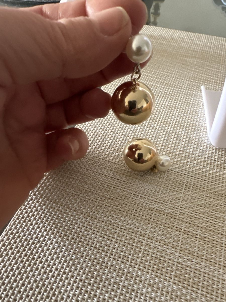 Orecchini pendenti & Orecchini a lobo: Statement Earrings - Pearl & Gold Tone - Party Ready – Usato da Bouveret venduto da dou_g8q7 2