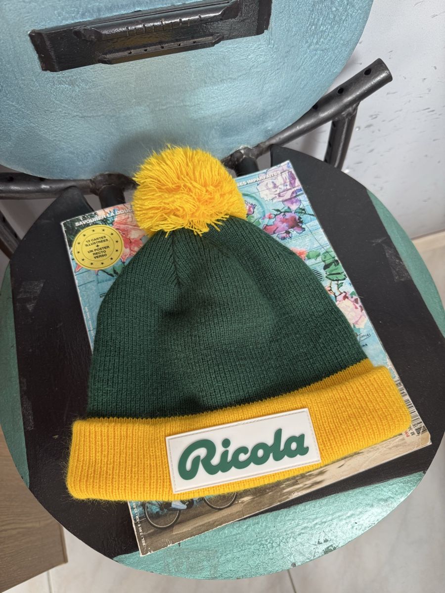 Copricapi, berretti & cappellini: Bonnet Ricola collector édition limitée – Usato da Lausanne venduto da Mode_350