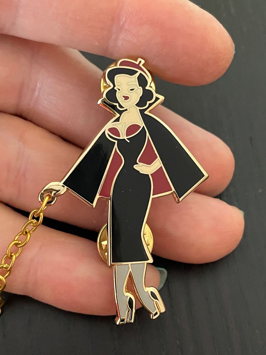 Spille & Fermagli: Brosche Dita von Teese mit Katze – Nuovo (secondo la descrizione) da Winterthur venduto da tat_ky5h 2