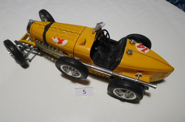 Bugatti Modellautos: Bugatti Typ 59 Grand Prix Rennwagen Modellauto – Gebraucht aus Steffisburg von Gswiss 3