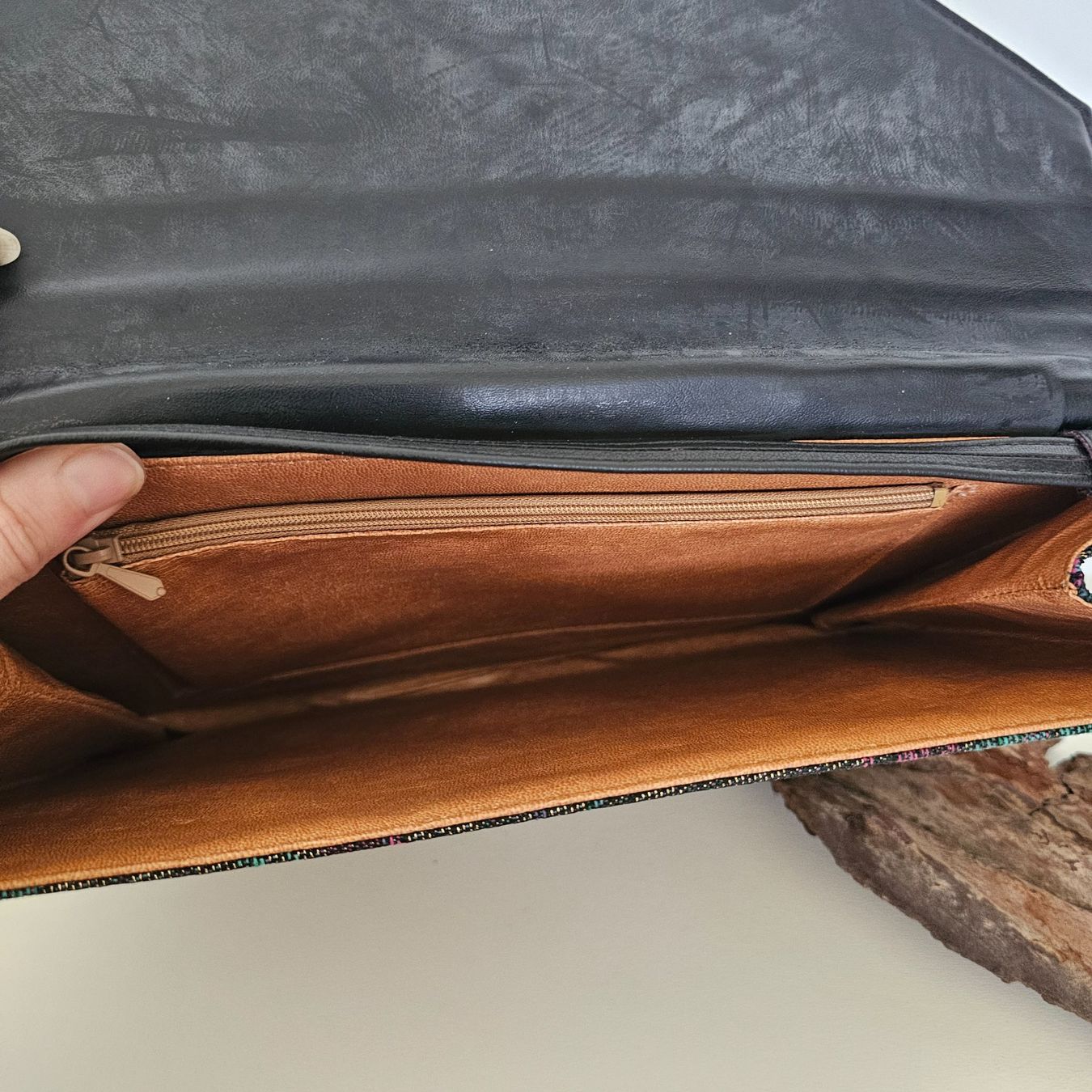 Borse da donna: Vintage Umhängetasche / Clutch – Usato da Zürich venduto da MaisonBelleCachet 2