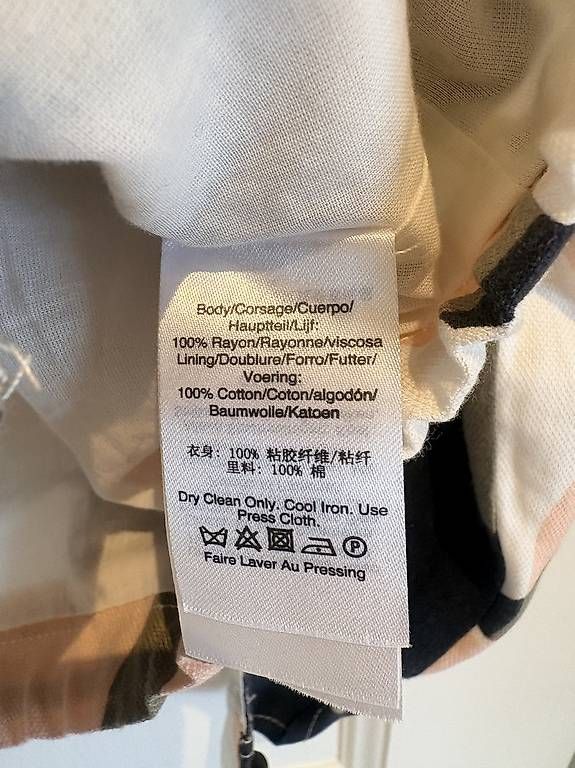 Giacche: Veste legere DKNY  – Usato da Chardonne venduto da any_yq5q 4