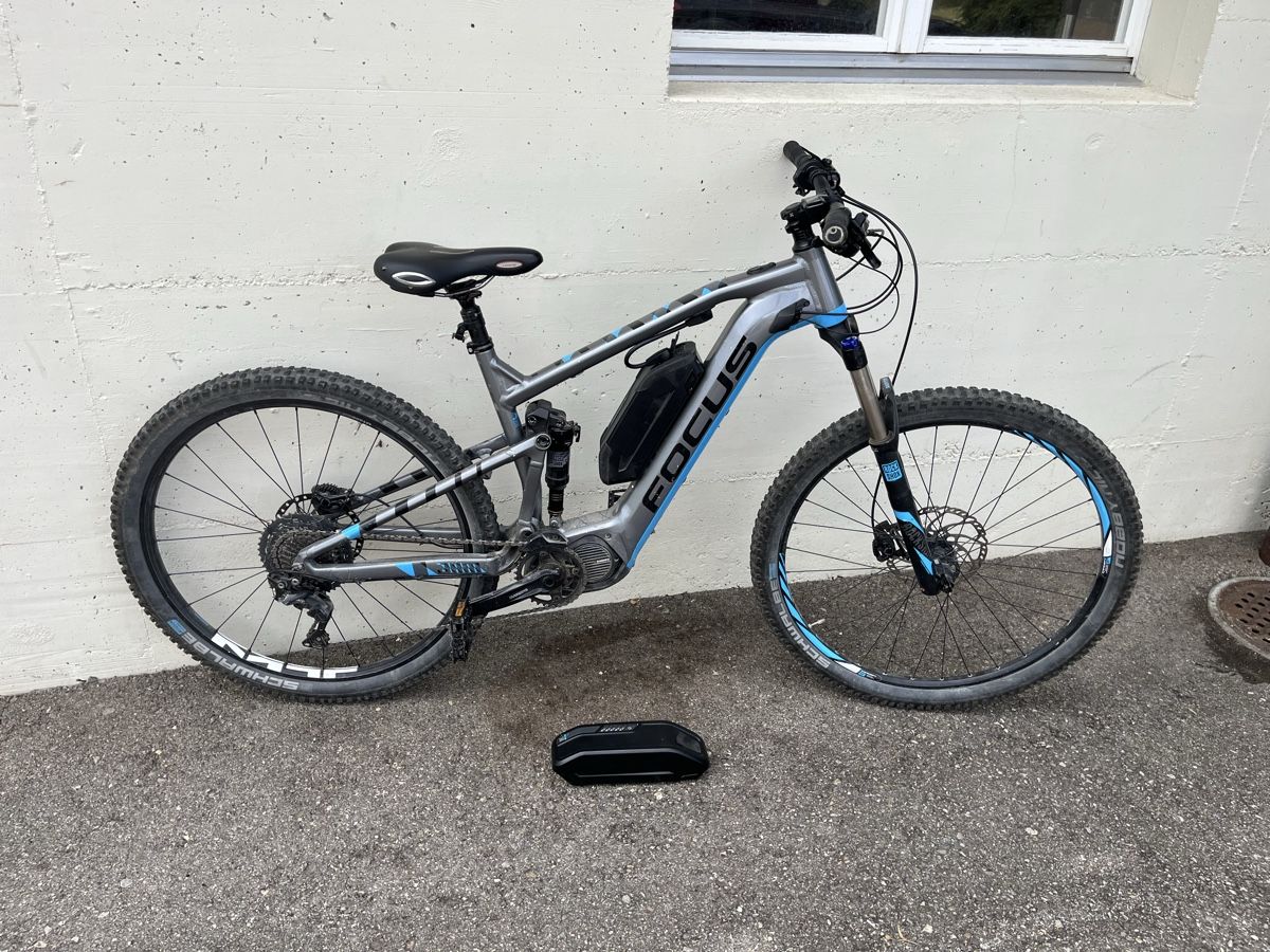 Batterie: Focus E-Bike vollgefedert  – Difettoso da Wattenwil venduto da IH633Case 1
