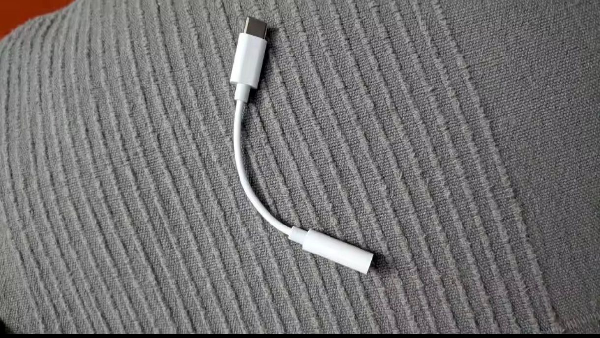Lecteurs & Adaptateurs: Adapter USB-C to jack 3.5mm – Neuf (Voir description) à St-Maurice par Aran_Cash