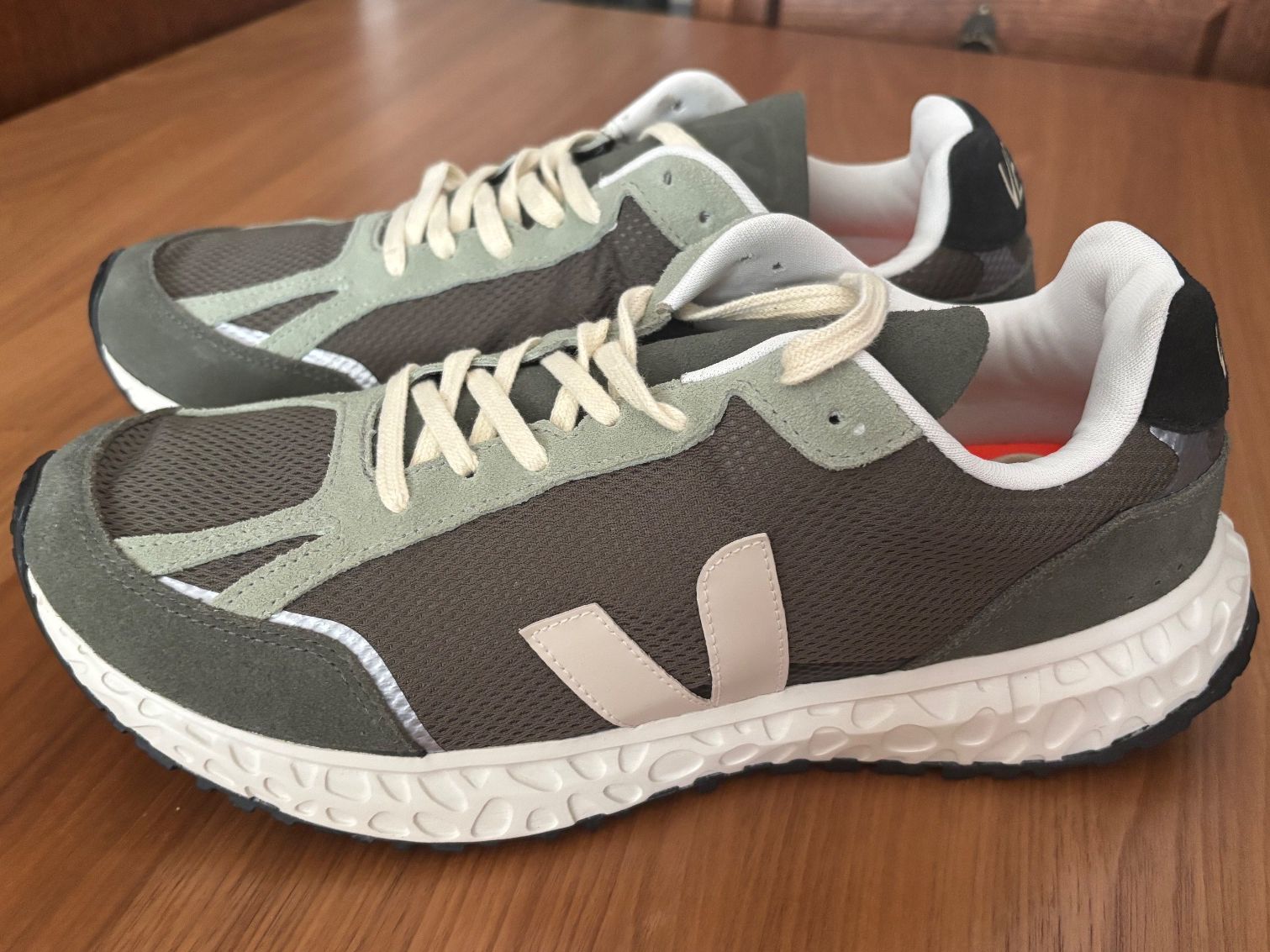 Veja Scarpe da uomo: Veja Turnschuhe - neu – Nuovo e nell'imballaggio originale da Zürich venduto da parisgirl 2