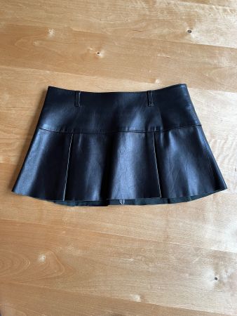 Cooler Mini Lederrock in schwarz, Gr. XS