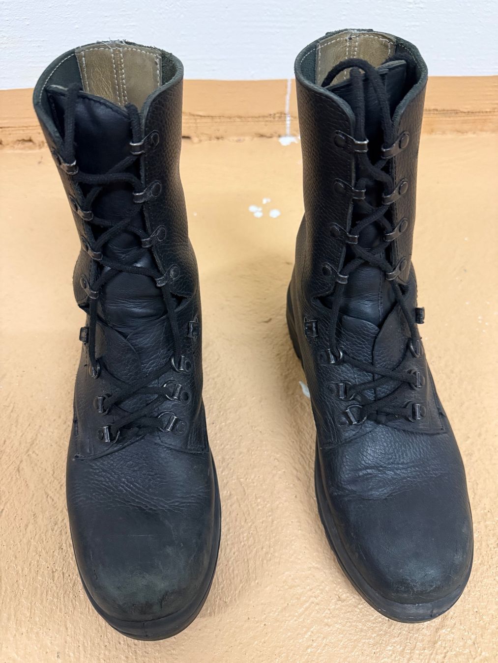 Armée suisse Chaussures hommes: Militärschuhe – D'occasion à Schänis par Sandro.86 1