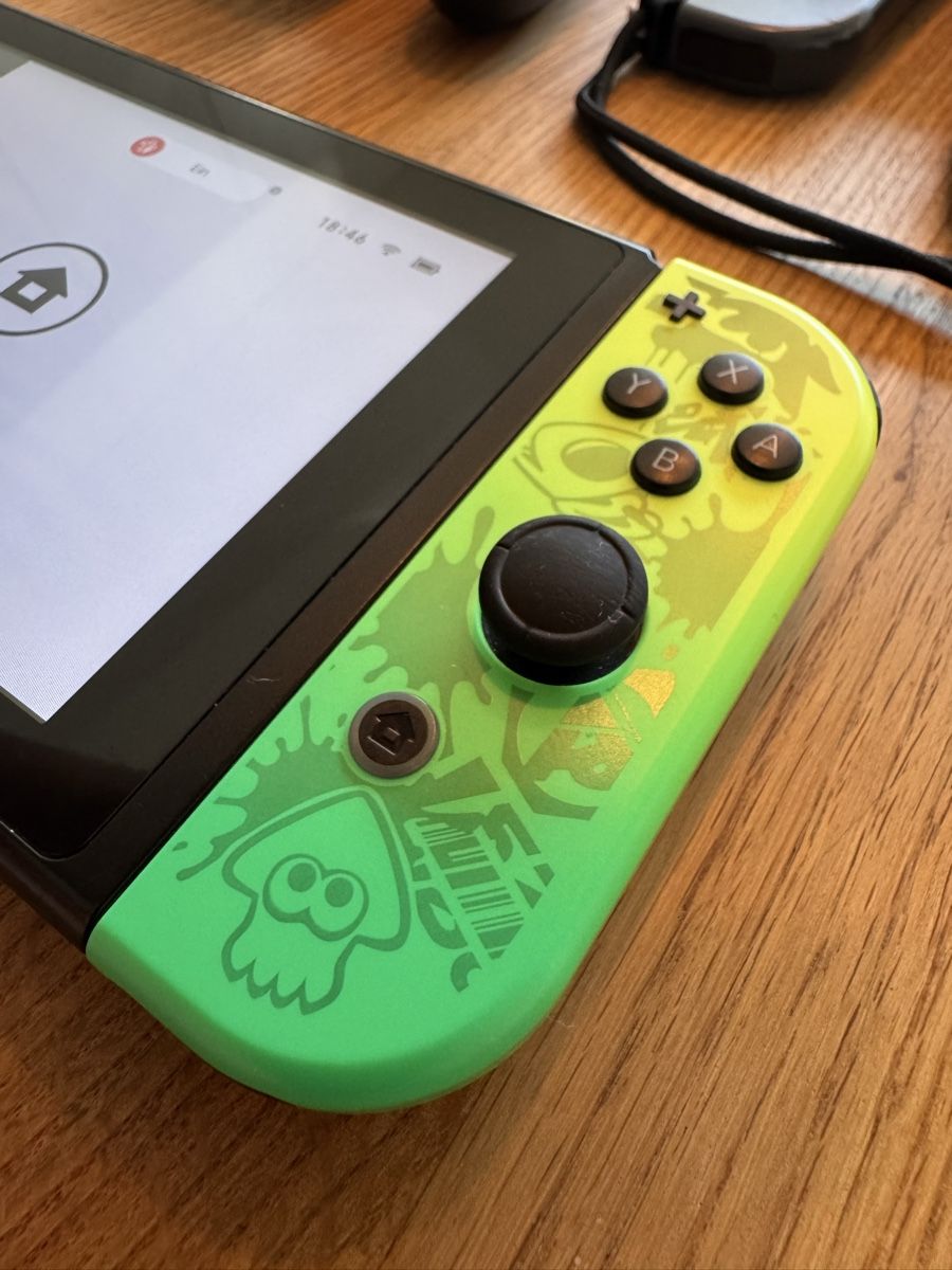 Nintendo Console: Nintendo Switch inkl. Zubehör – Usato da Neuenhof venduto da mic_lj2z 2