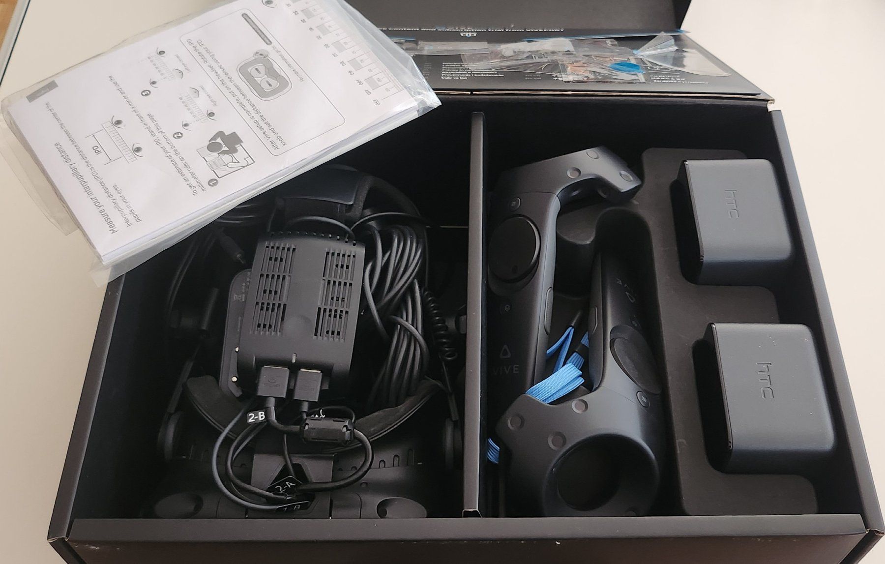 HTC VR Brille: HTC VIVE VR + PRO + TPCast WIRELESS HDMI - like new/enhanced – Gebraucht aus Zollikerberg von sandokanhaus 5