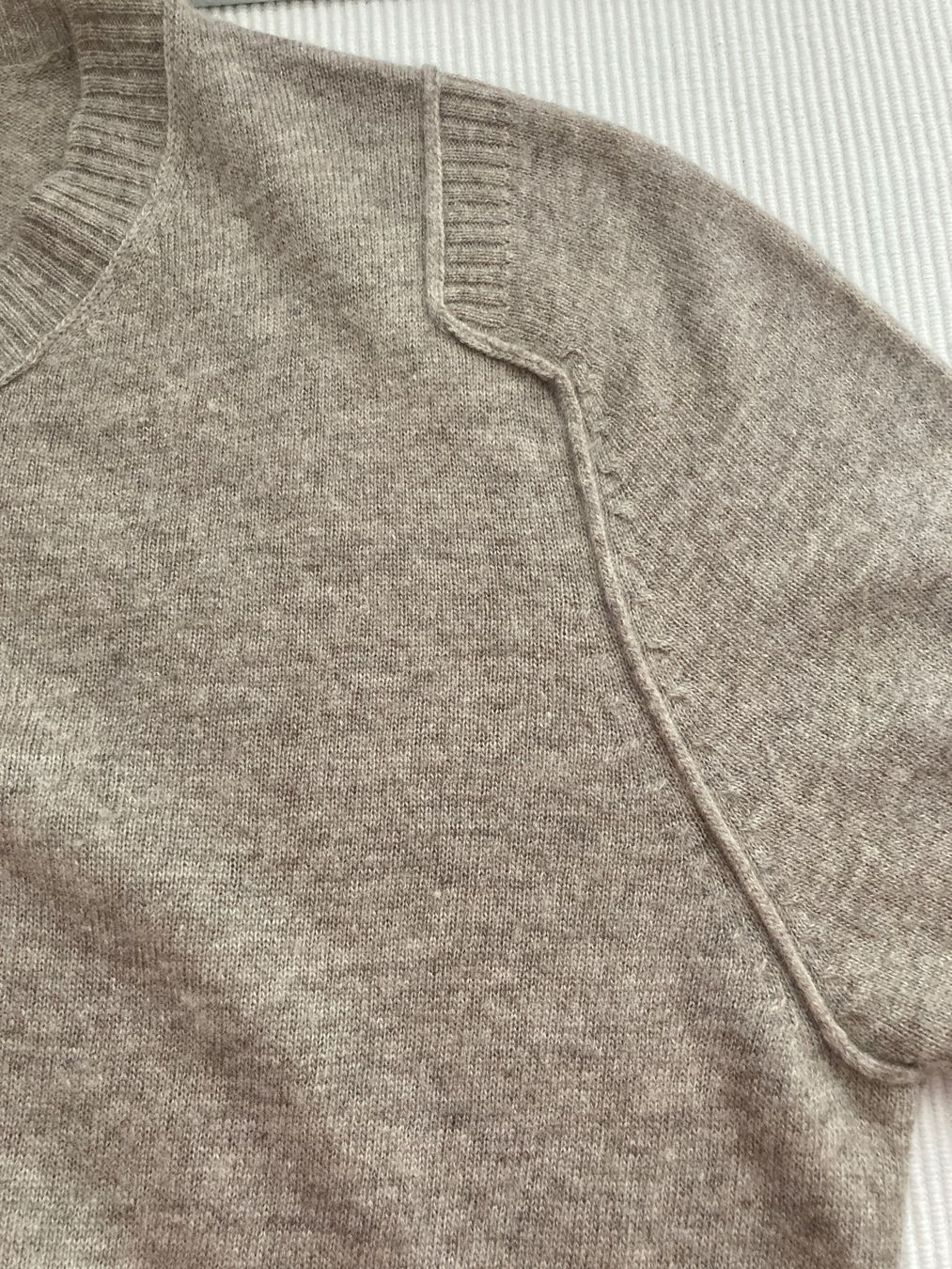 Maglioni & Felpe: Colonial Strickpullover, Grösse S,  30% Wolle/20%Kaschmir – Usato da Stetten AG venduto da Hanya 7