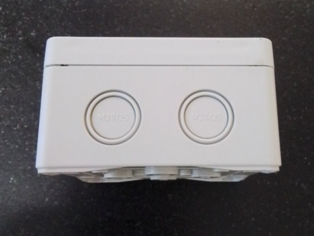 Alimentazione elettrica: Els, Abzweigdose 110 x 110 x 60, grau – Nuovo (secondo la descrizione) da Visp venduto da rockmobile 1