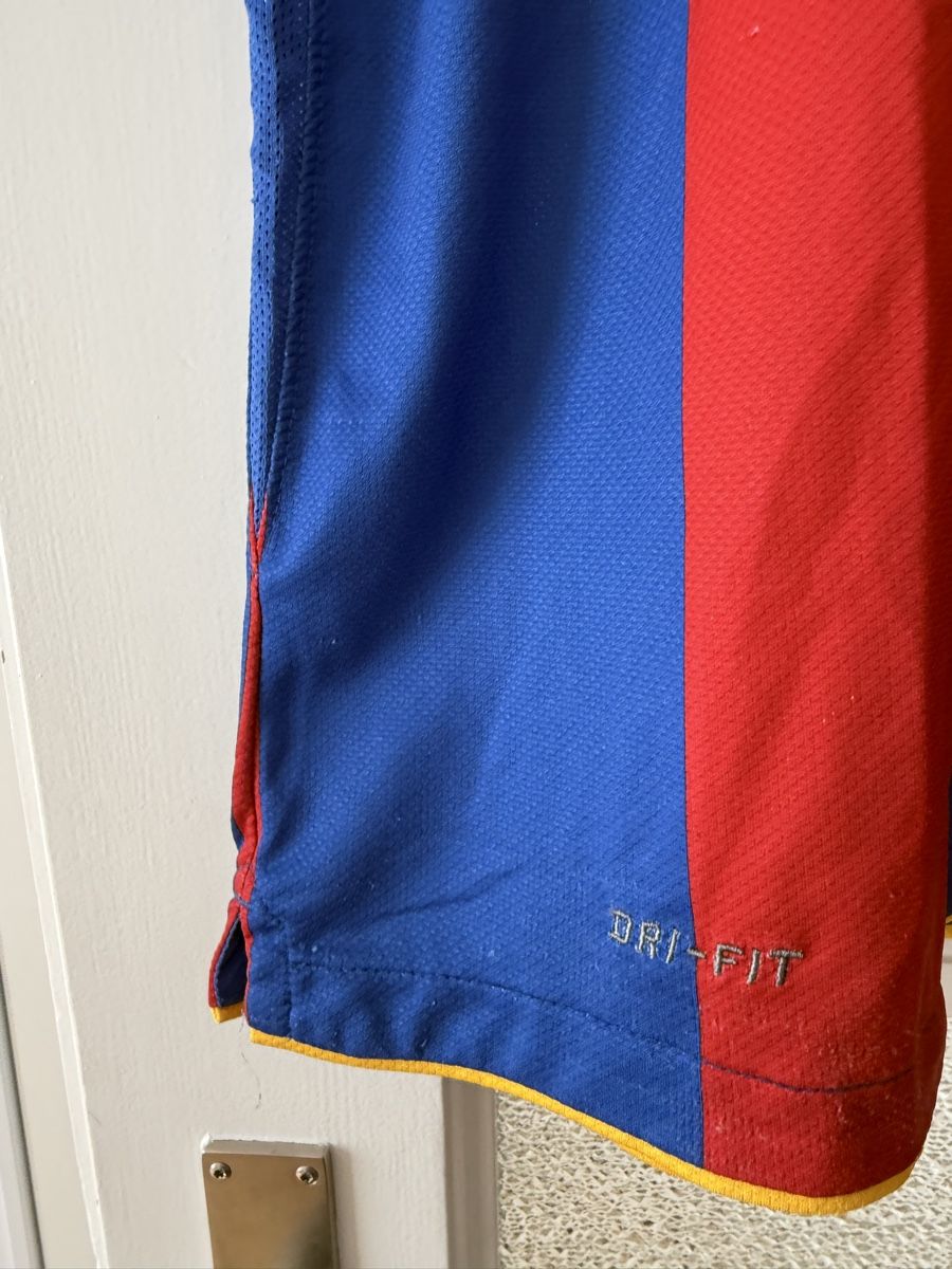 FC Basel Canottiere & Pantaloni: Fc Basel Trikot L – Usato da Basel venduto da momo.st 3