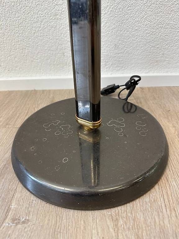 Lampade: Stehleuchte in Schwarz und Gold – Usato da Obernau venduto da Arche_Noah_Brocki 6