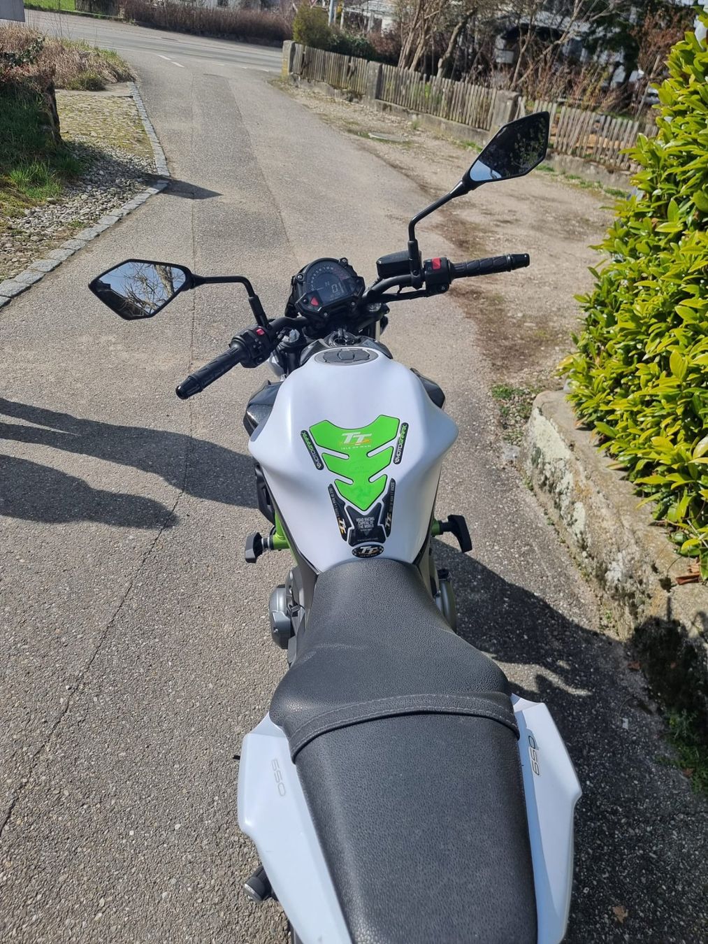 Kawasaki Strasse: Kawasaki Z650 – Gebraucht aus Gempenach von wittling 3