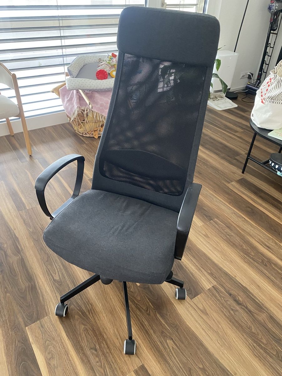 Ikea Sedie: Office Chair Dark Grey Mesh Back good condition – Usato da Lachen SZ venduto da kmi_kzp2 2