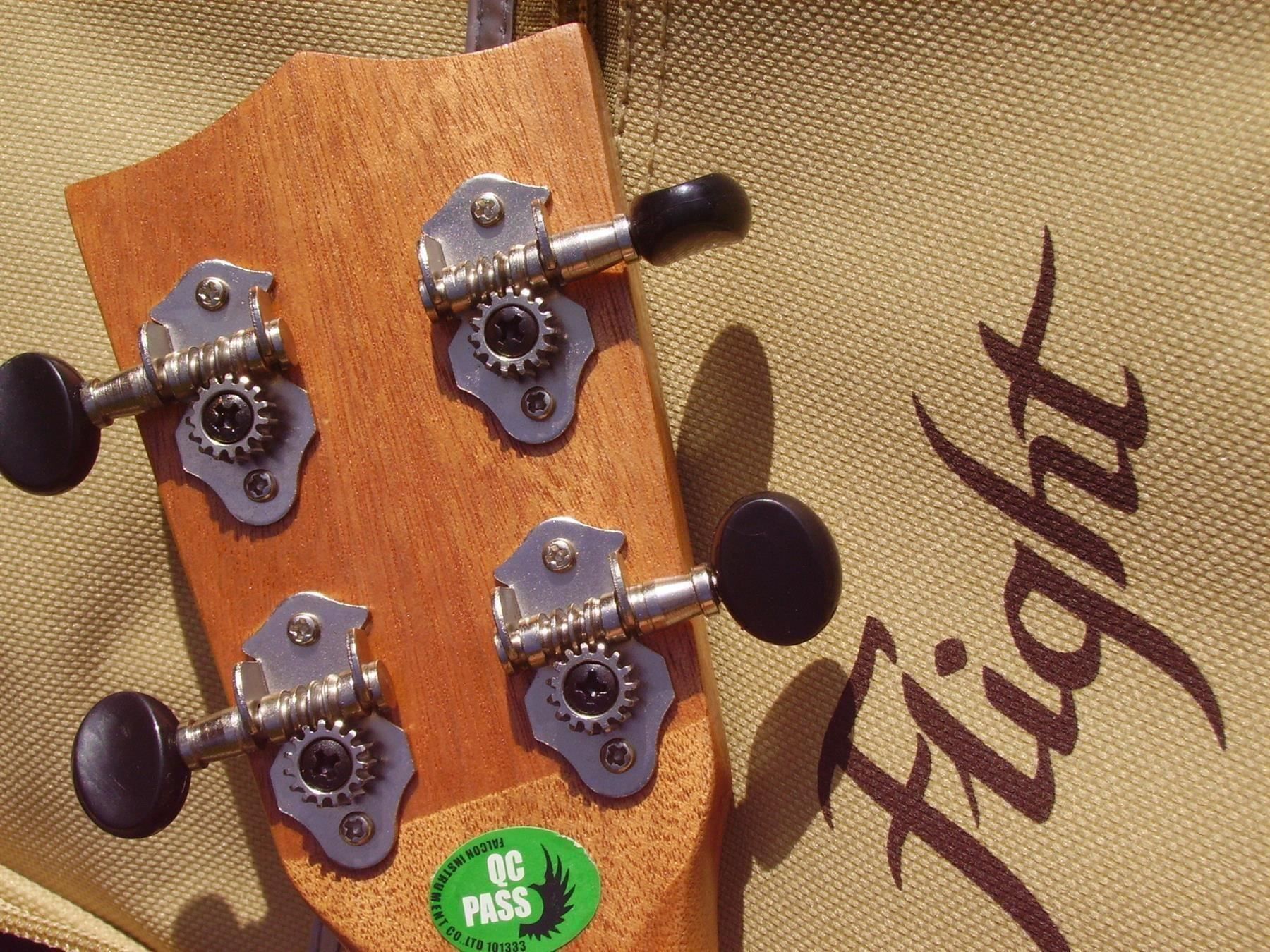 Strumenti musicali: Sopran-Ukulele FLIGHT  mit Etui NEUHEIT – Nuovo e nell'imballaggio originale da Wöschnau venduto da Musikhaus-Luethy5012 4