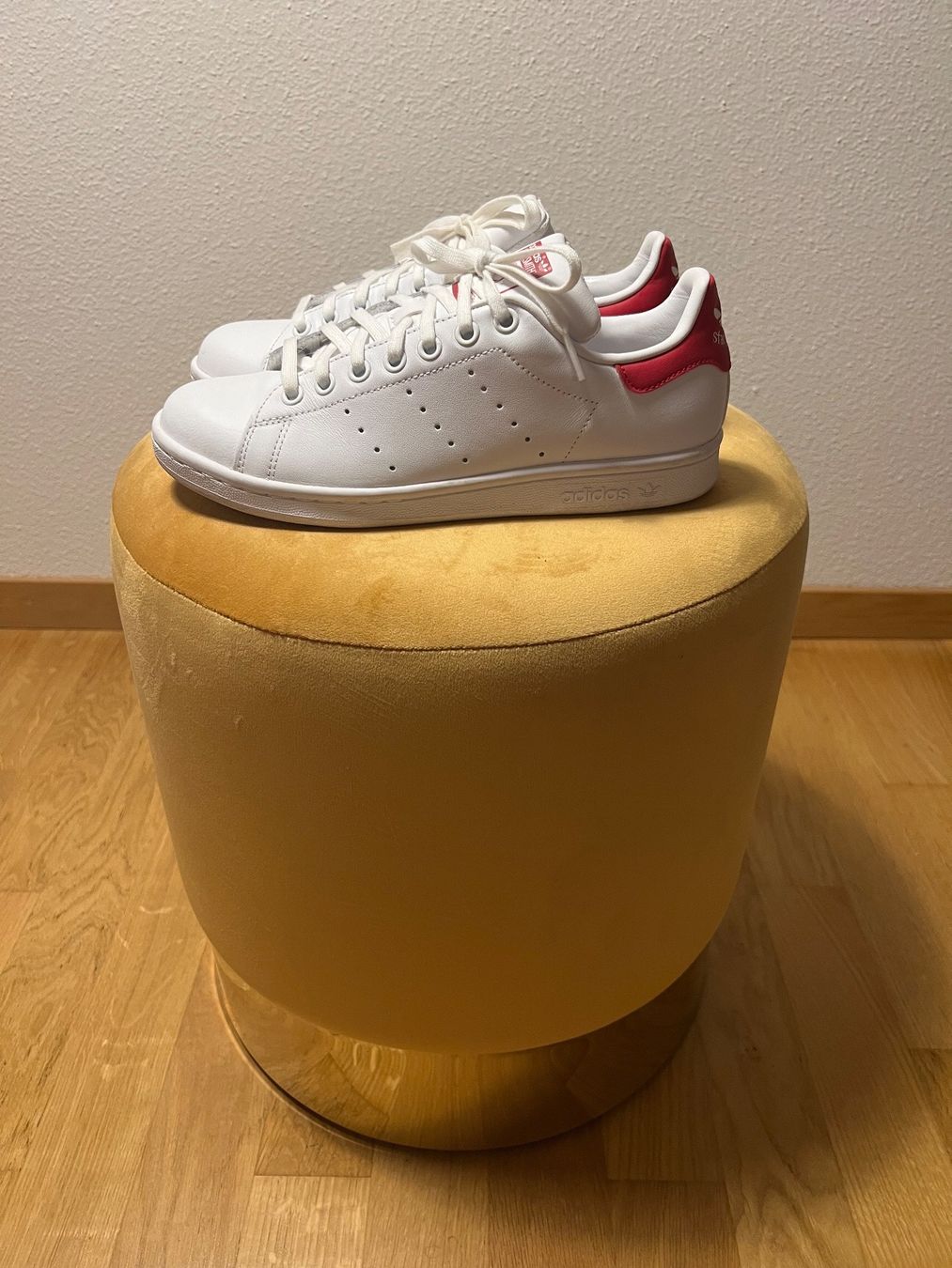 Adidas Scarpe da donna: Adidas Stan Smith – Usato da Sisseln AG venduto da L.A.88 3