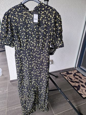 Flower midi dress - size 40 petite (fits like 38)