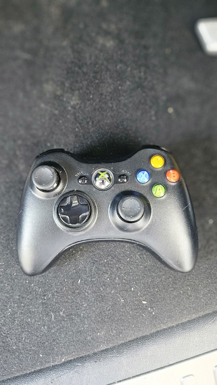 Microsoft Controller: Xbox 360 Controller Wireless Black  – Defekt aus Sachseln von laz_65cg