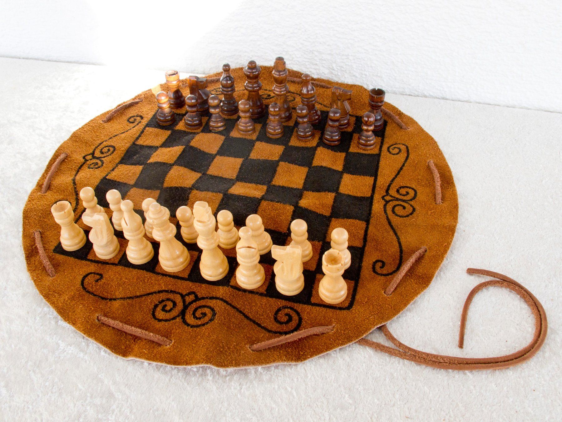 Giochi: SCHACHSPIEL IM LEDERBEUTEL – Usato da Blauen venduto da wosonst