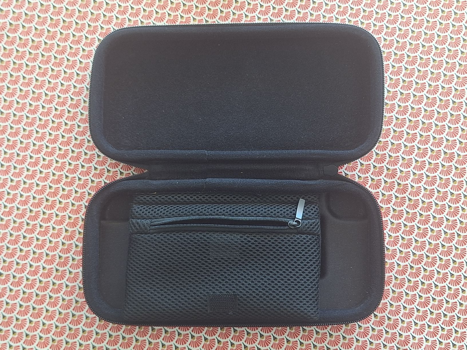 Nintendo Console: Console Nintendo Switch avec tous accessoires. Bon état. – Usato da Genève venduto da ale_7l66 5