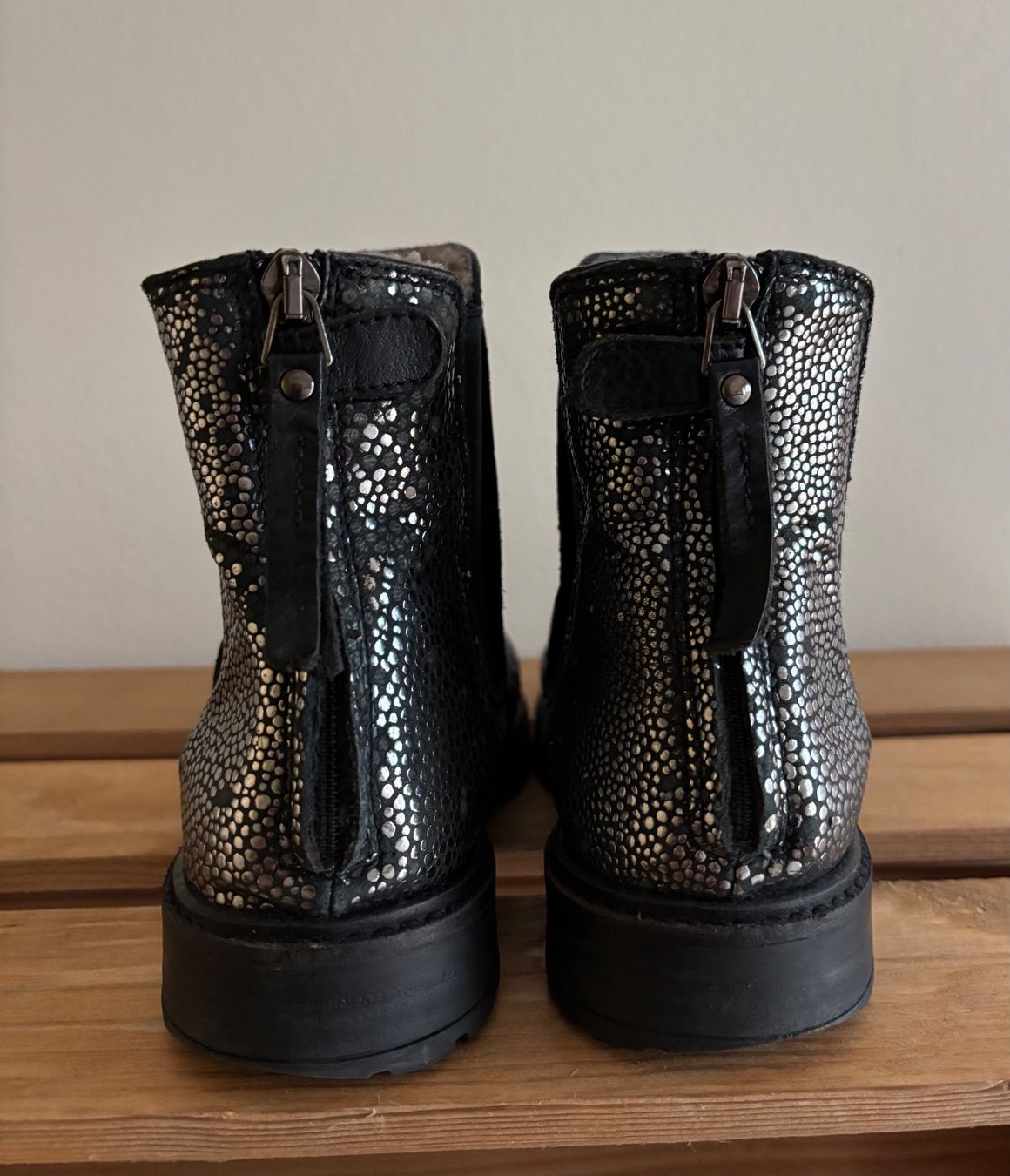 Damenschuhe: Winter Chelsea Boots – Gebraucht aus Winterberg ZH von vanilleinspiration 2