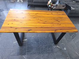 Tisch Massiv Baumkante 160cm