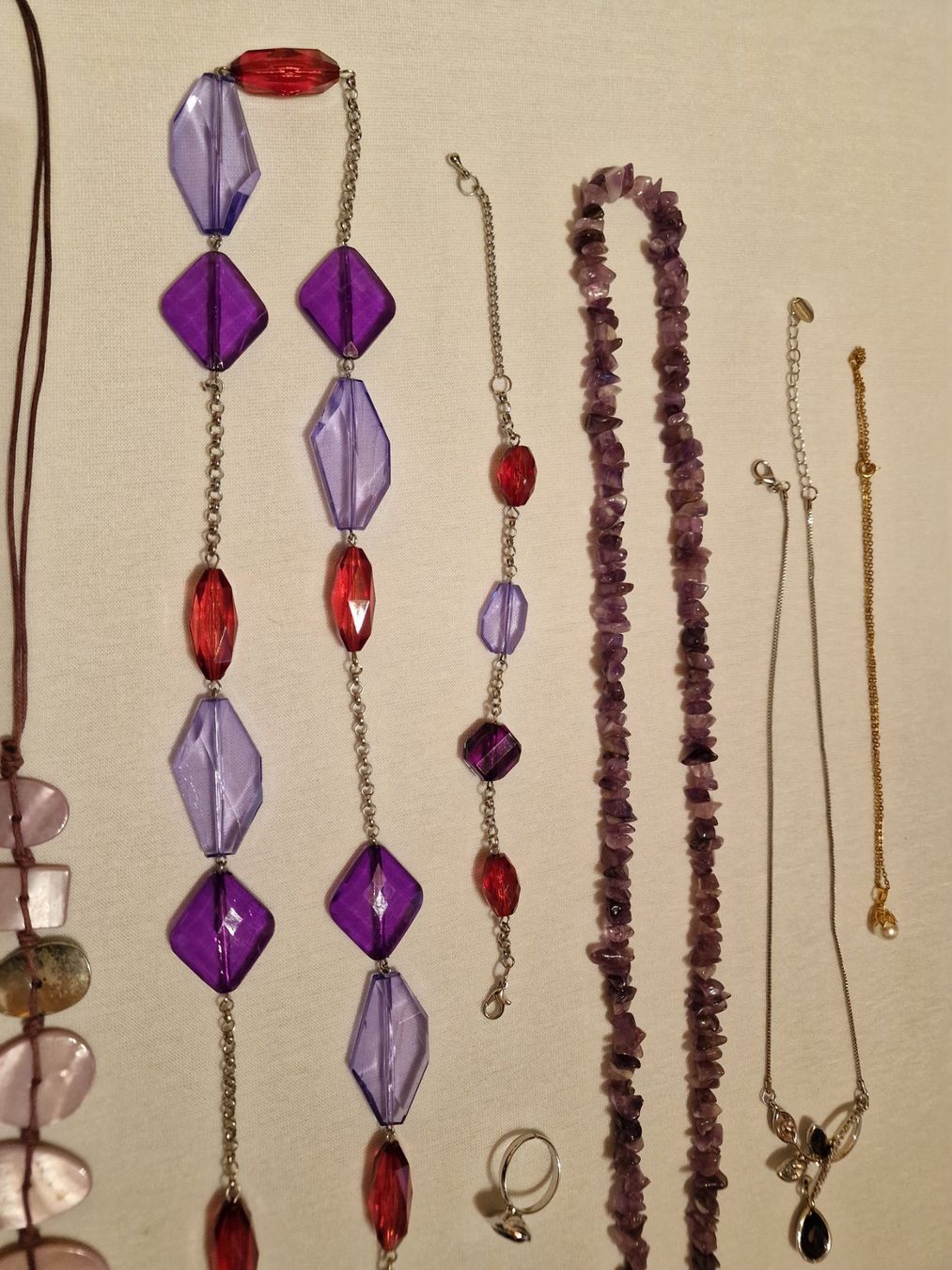 Sonstiger Schmuck: Modeschmuck  -  Konvolut  -  anschauen! – Gebraucht aus Röthenbach i. E. von Heureka5 2