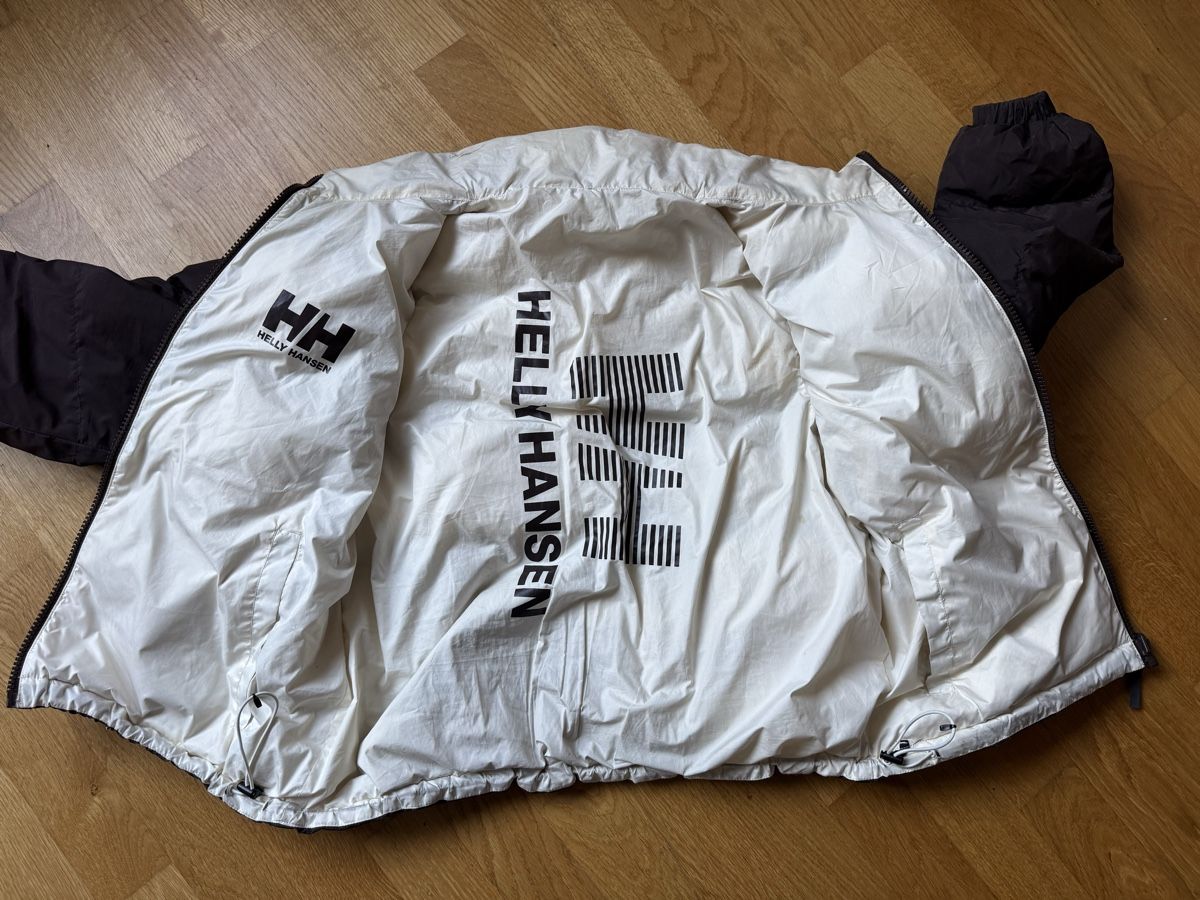 Helly Hansen Giacche: Helly Hansen Winterjacke reversible Damen Grösse L – Usato da Bern venduto da besserused 2