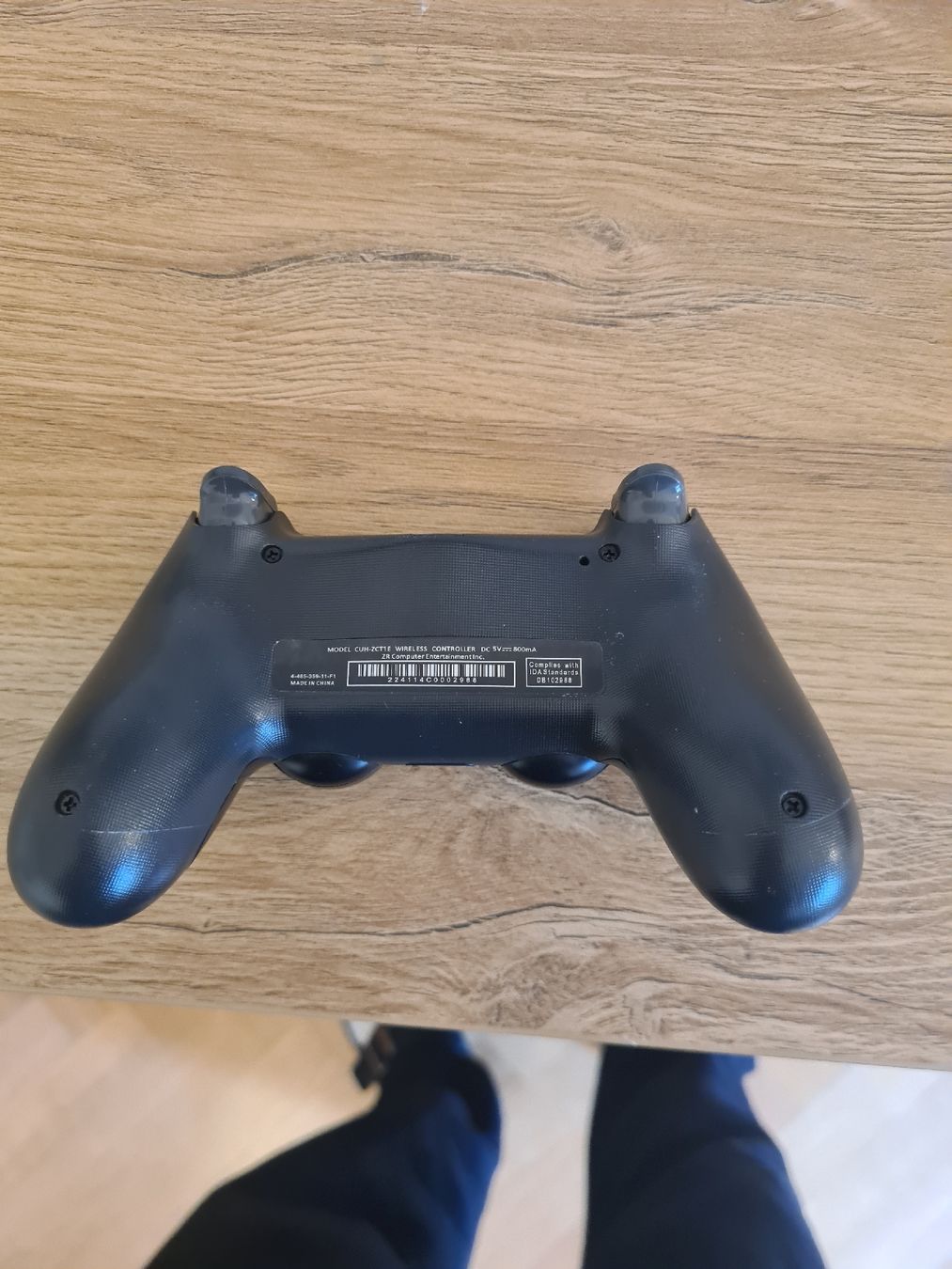 Sony Controller: PS4 original controller – Nuovo (secondo la descrizione) da Zurich venduto da ber_2gfg 1