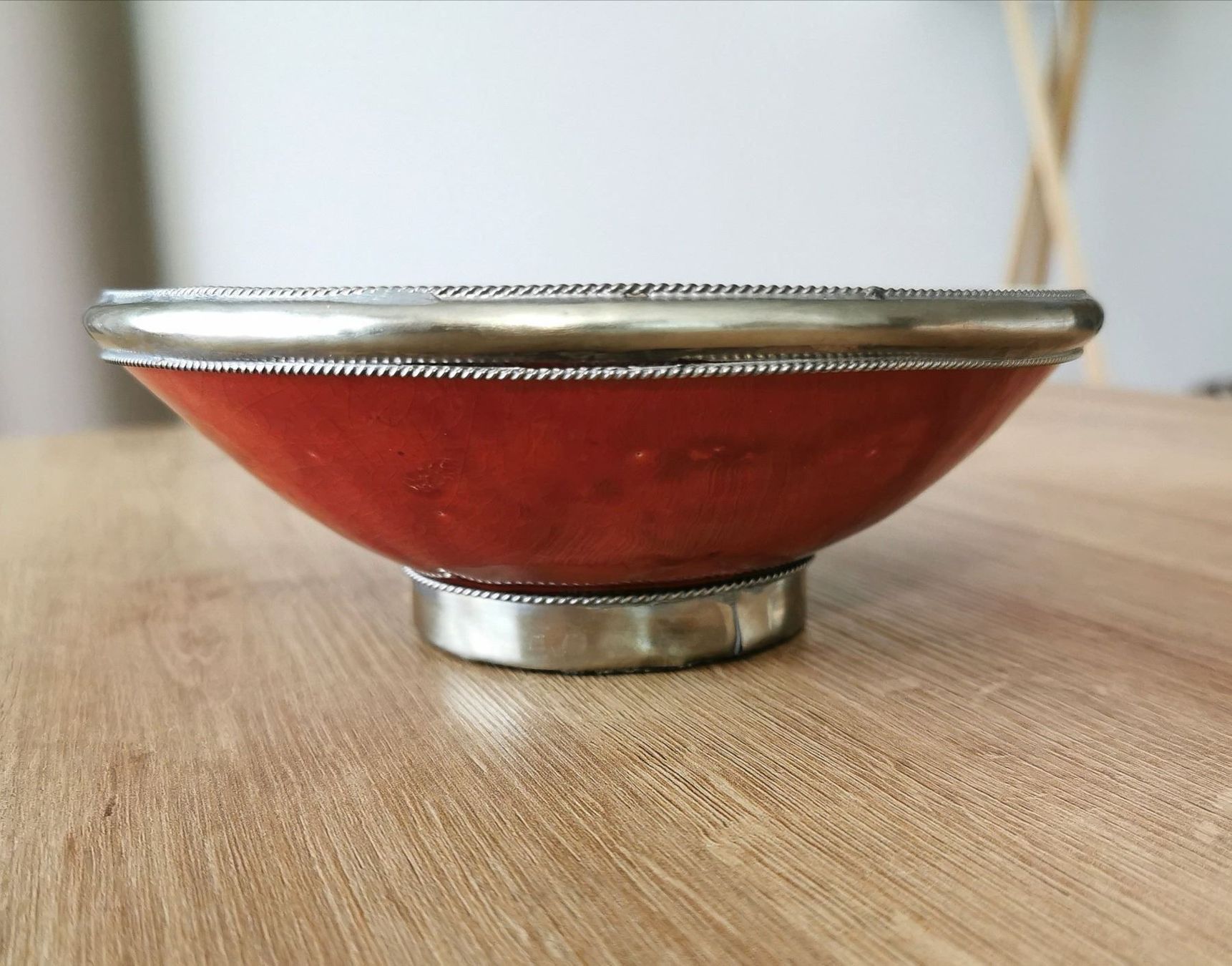 Piatti di portata: Coupe en céramique ocre rouge – Usato da Veyrier venduto da Leilazizou