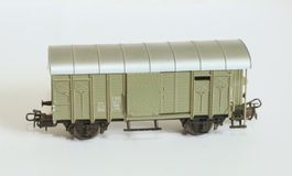 MÄRKLIN 2 ACHSEN GÜTERWAGEN DER SBB GRAU