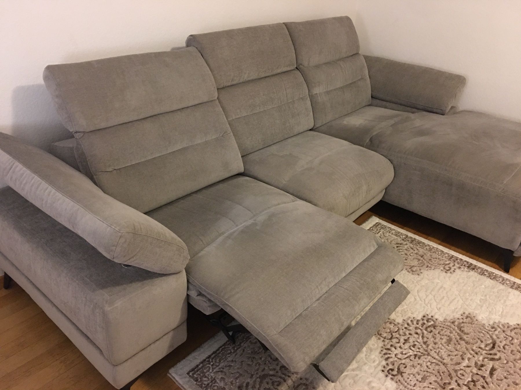 Divani: Schöne elektrische Sofa verstellbare Ecksofa 2.90 x 1.80 – Usato da Grenchen venduto da Tirana 9