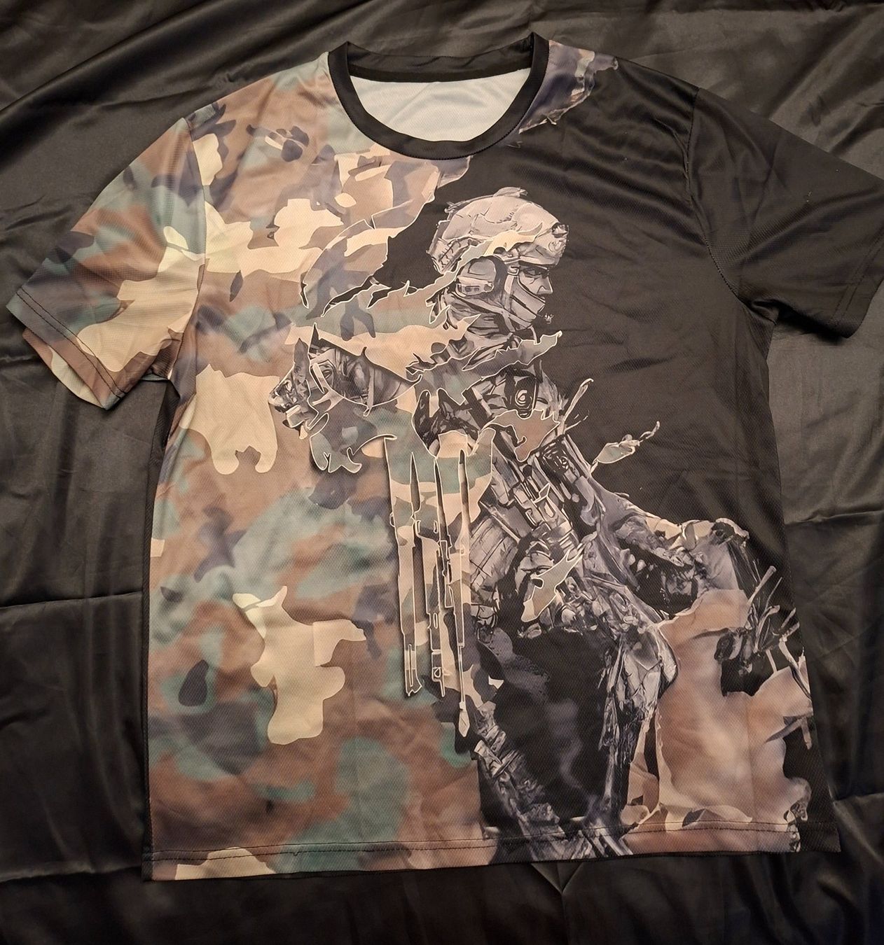 T-shirt: Soldier Fun Shirt – Usato da Uetendorf venduto da lau_2vqn